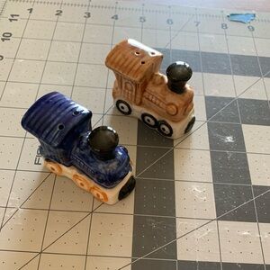 Ceramic Train Salt and Pepper Shakers vintage. Made in Japan cork stoppers